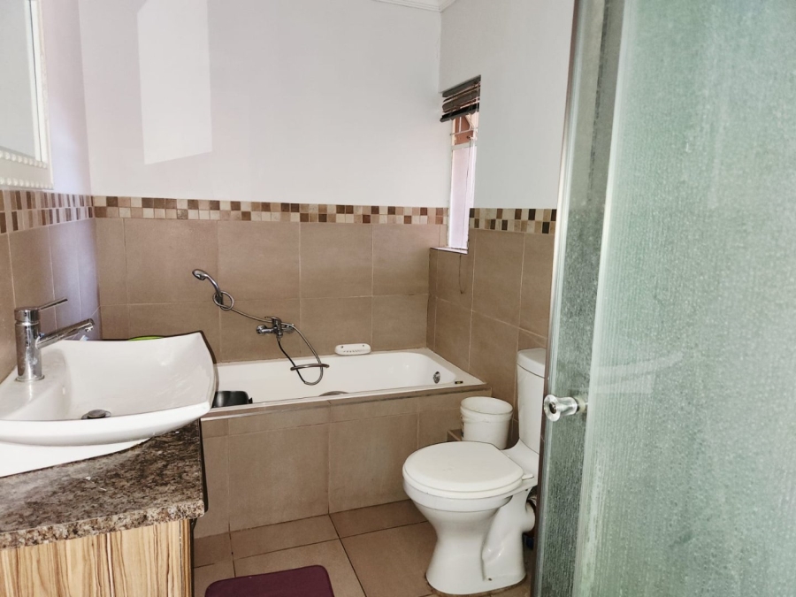 2 Bedroom Property for Sale in Pellissier Free State